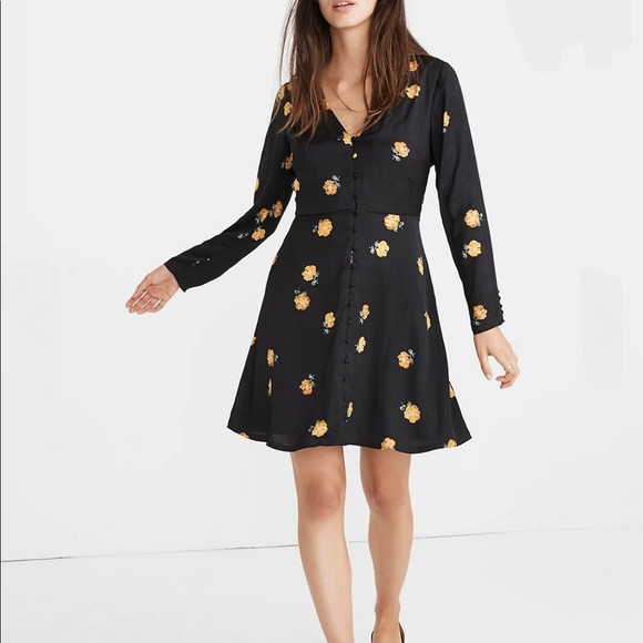 Madewell Dresses & Skirts - Madewell Lilyblossom button front dress in Floating Florets Sz 2